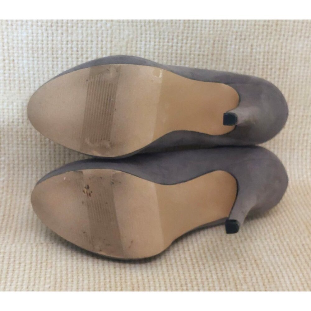 Apt. 9 Gray Faux Suede High Heel Slip On Shoes Booties Size 6M 4" Heel Winter - Picture 7 of 9